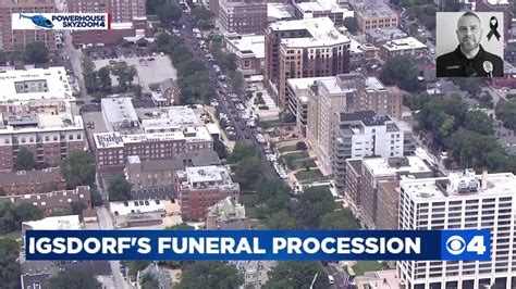 Live: Procession returns officer's body to Hermann